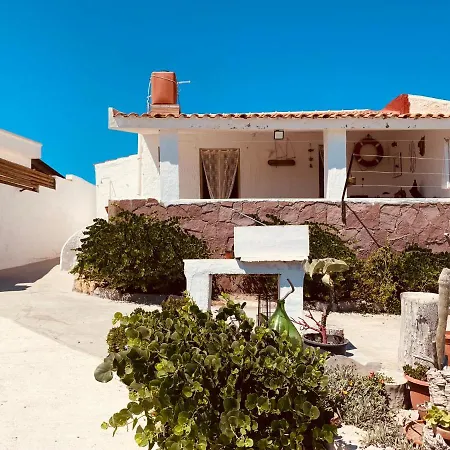 Calalunga Scogliera Carloforte (Isola di San Pietro)